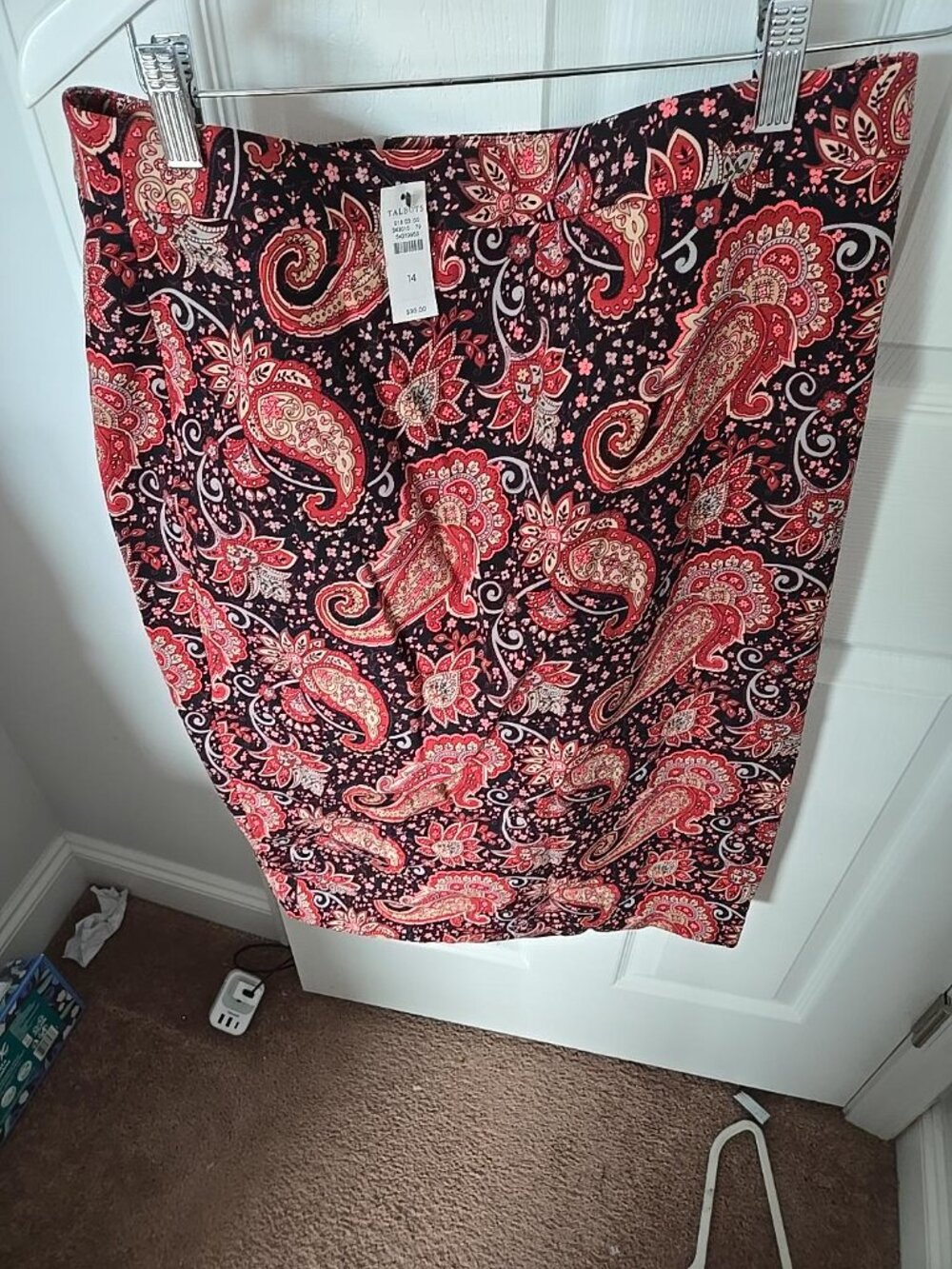 Talbots NWT Black/Red/Coral/Cream Paisley Skirt - SZ 14